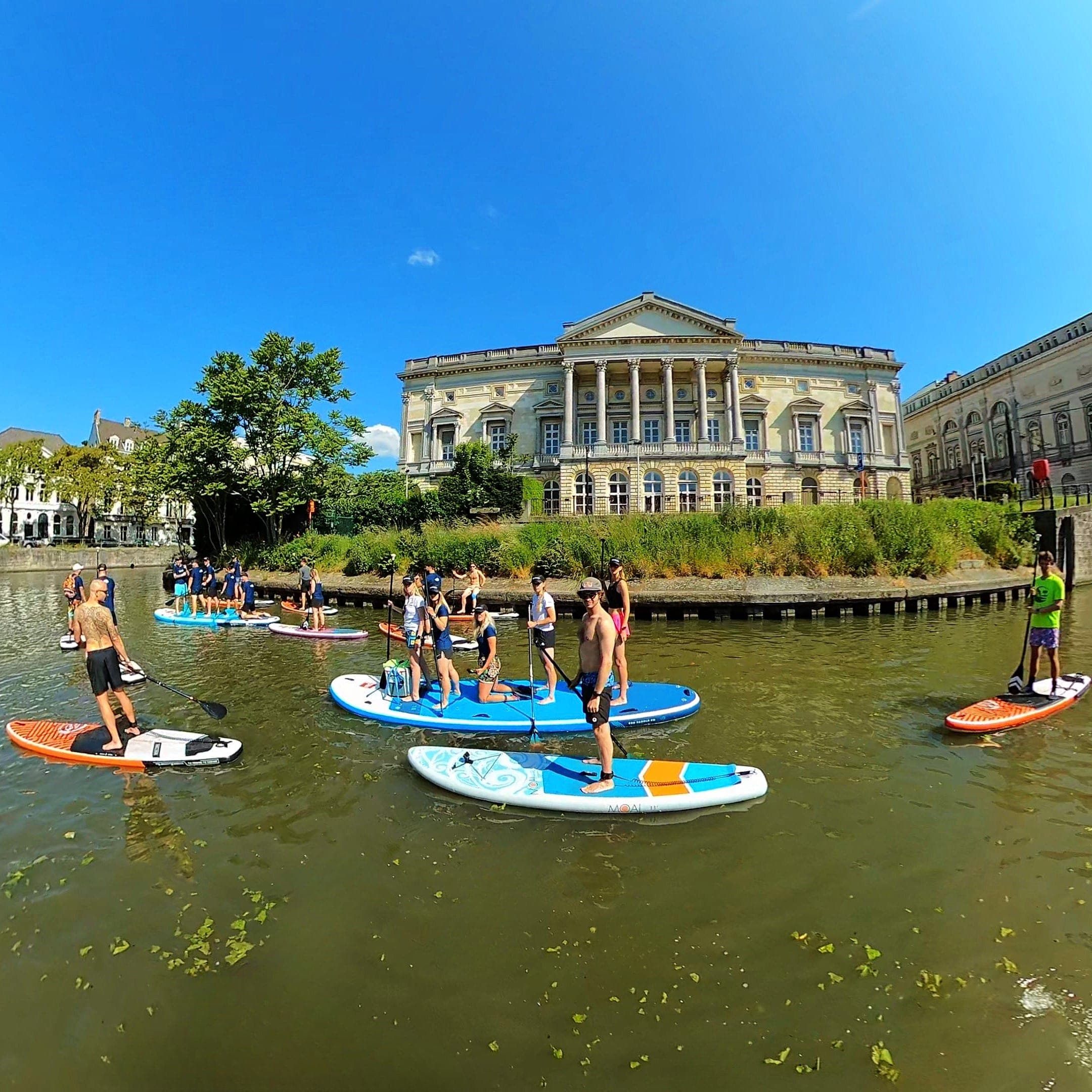 https://funkey.be/wp-content/uploads/2024/04/SUPINGENT_SUPTOURS_03.jpg
