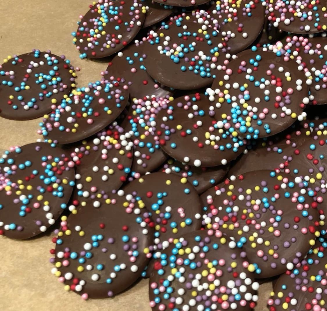 https://funkey.be/wp-content/uploads/2024/11/Bonbons-Chocoladeflikken.jpg