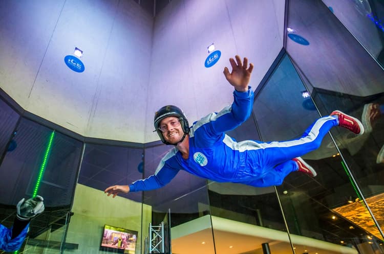 Indoor skydive - Header