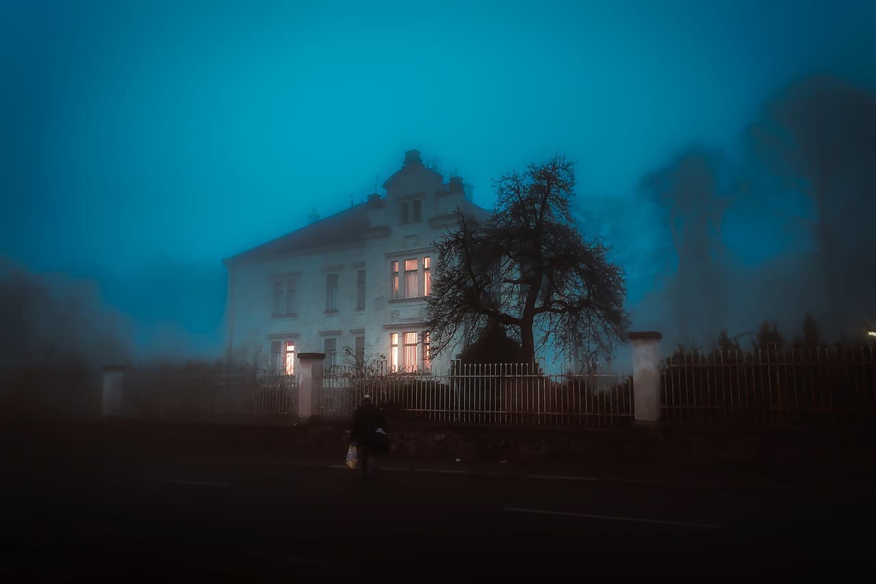 Escape from the mansion header image