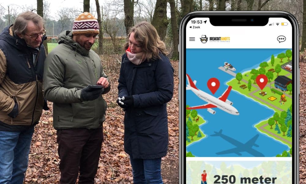 Paparazzi on the run - Custom-made city game that can be played anywhere header image