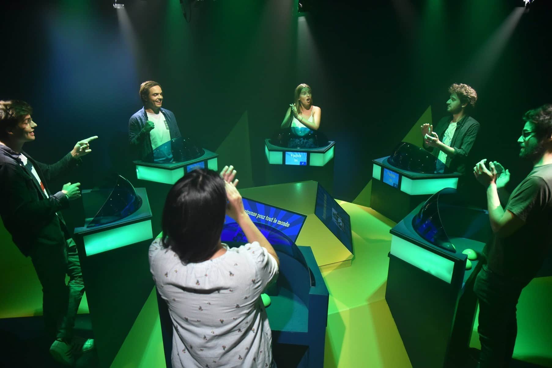 Live tv-quiz met spotlights, buzzers en ontzettend veel actie header image